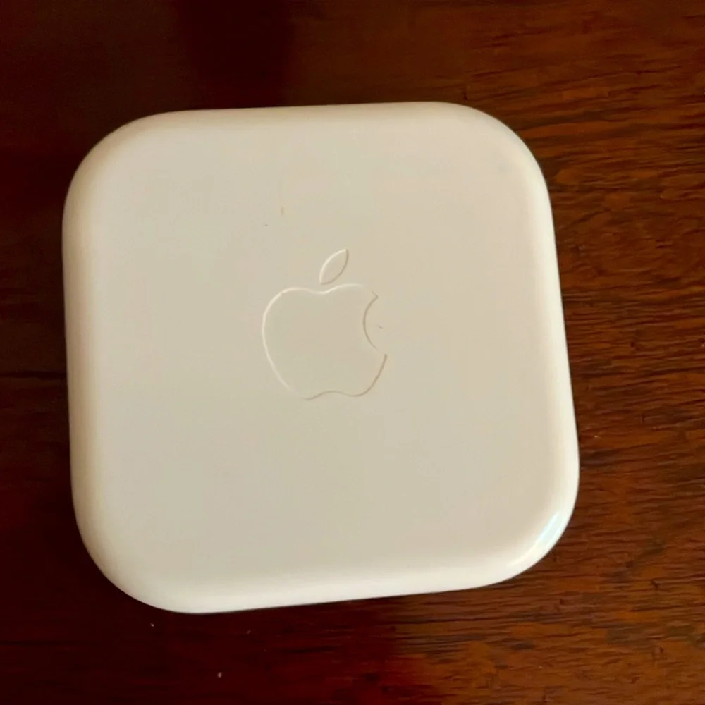 Apple EarPods Headphones with 3.5mm Plug, Wired iPad Earbuds with Case